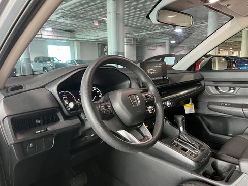 Used 2025 Honda CR-V LX image 16
