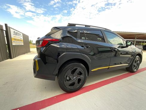 Used 2025 Subaru Crosstrek 2.5i Sport w/ Crosstrek Mirror Package AWD/4WD image 9