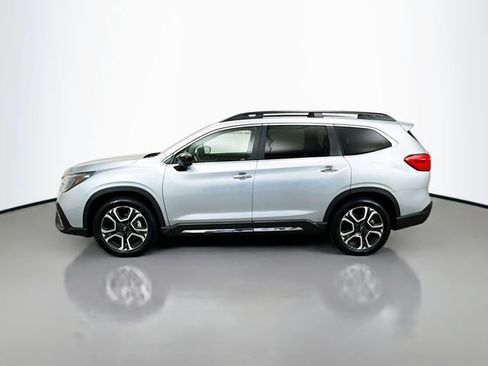 Used 2024 Subaru Ascent Touring image 4