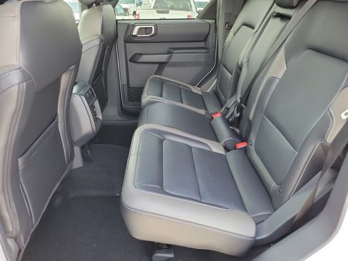 New 2026 Ford Bronco Outer Banks w/ Sasquatch Package AWD/4WD image 13