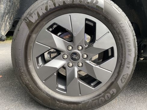 Used 2025 Ford F150 Lightning Flash AWD/4WD image 45