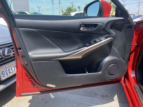 Used 2016 Lexus IS 200t RWD image 13