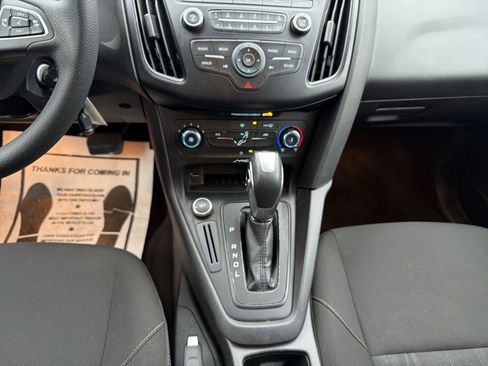 Used 2015 Ford Focus SE image 21