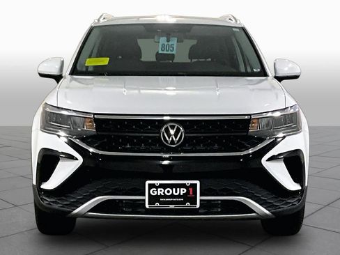 Used 2022 Volkswagen Taos SE AWD/4WD image 3