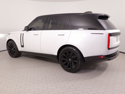 Used 2023 Land Rover Range Rover SE AWD/4WD image 18