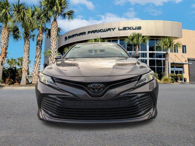 Used 2019 Toyota Camry LE FWD image 10