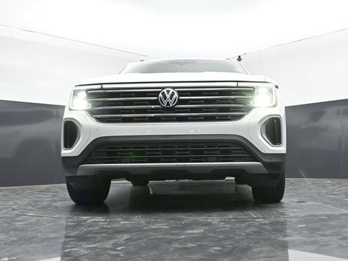 Used 2024 Volkswagen Atlas SE AWD/4WD image 44