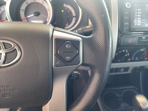 Used 2015 Toyota Tacoma PreRunner w/ TRD Sport Package RWD image 32