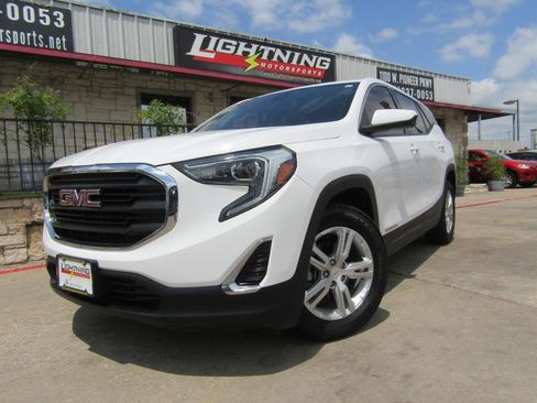 Used 2020 GMC Terrain SLE FWD image 1