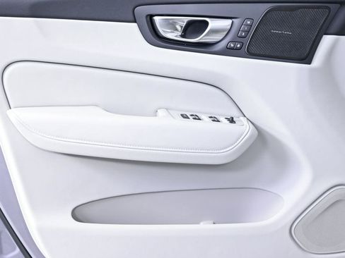 New 2026 Volvo XC60 B5 Ultra w/ Climate Package AWD/4WD image 6