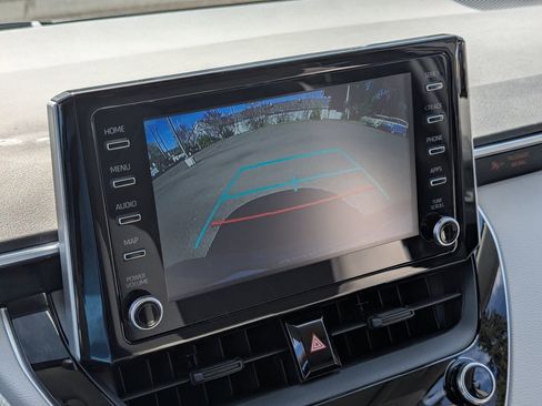 Used 2020 Toyota Corolla LE image 17