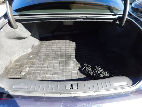 Used 2009 Cadillac DTS w/ Trunk Convenience Package image 12