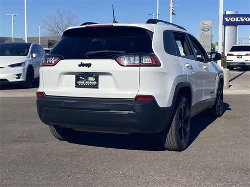 Used 2020 Jeep Cherokee Latitude Plus image 29