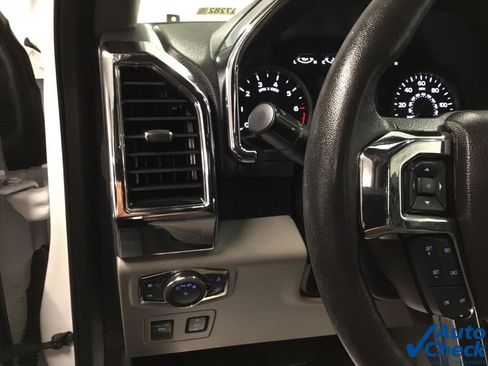 Used 2018 Ford F150 XLT w/ Equipment Group 302A Luxury image 21