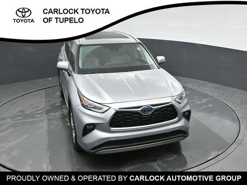 Used 2023 Toyota Highlander Platinum image 38