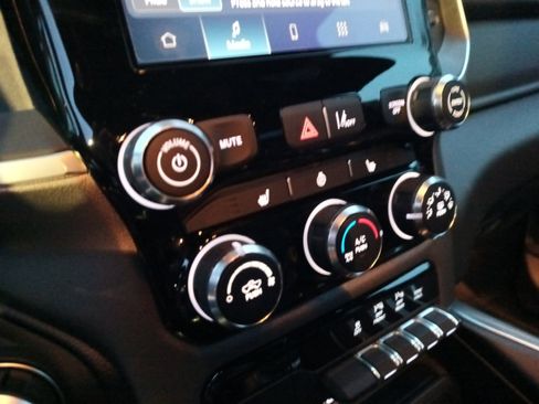 Certified 2025 RAM 1500 Big Horn image 16