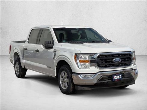 Used 2021 Ford F150 XLT image 2