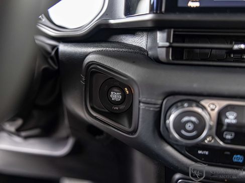 Used 2024 Jeep Wrangler High Altitude AWD/4WD image 26