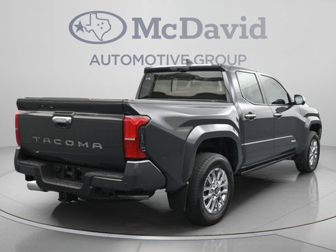 Used 2025 Toyota Tacoma Limited AWD/4WD image 8