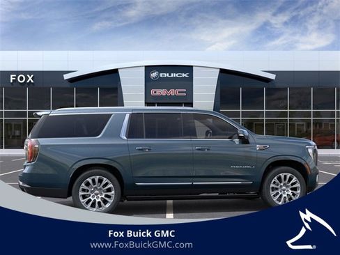 New 2026 GMC Yukon XL Denali w/ Sun & Power Step Package image 5