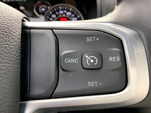 Used 2024 RAM 2500 Big Horn AWD/4WD image 21