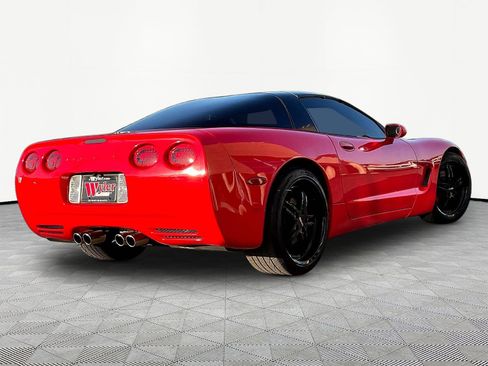 Used 2003 Chevrolet Corvette Coupe w/ Preferred Equipment Group RWD image 6