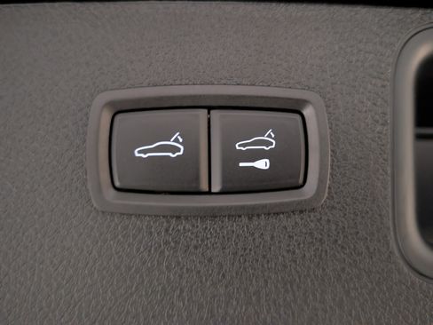 Certified 2025 Porsche Macan S AWD/4WD image 26