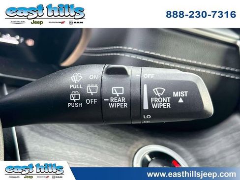 Certified 2024 Jeep Grand Cherokee Limited w/ Black Appearance Package image 28