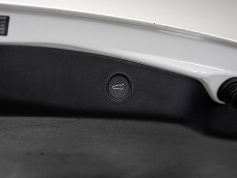 Used 2021 Tesla Model 3 Standard Range Plus image 40