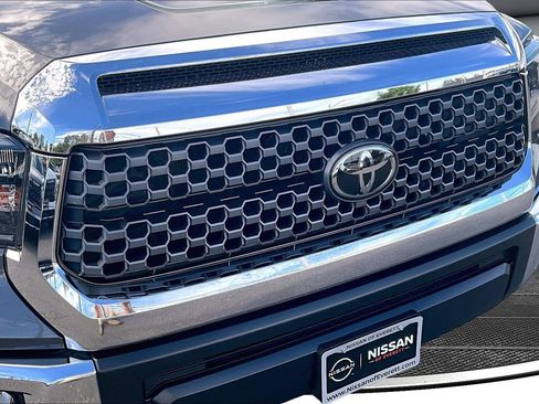 Used 2019 Toyota Tundra SR5 w/ TRD Off Road Package AWD/4WD image 32