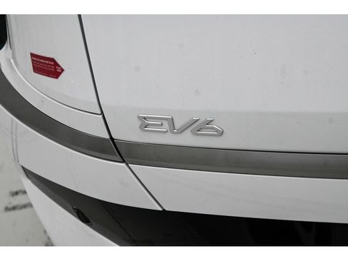 New 2026 Kia EV6 Wind RWD image 34
