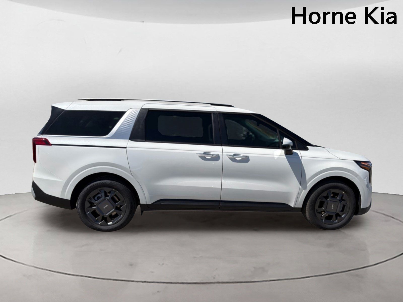 New 2026 Kia Carnival EX FWD image 3