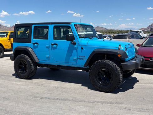 Used 2017 Jeep Wrangler Unlimited Sport w/ Connectivity Group AWD/4WD image 12