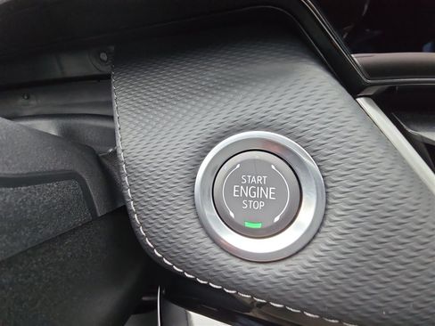 New 2026 Chevrolet Equinox LT image 17