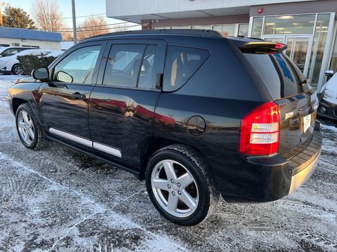 Used 2009 Jeep Compass Limited w/ Sun/Sound Group image 12