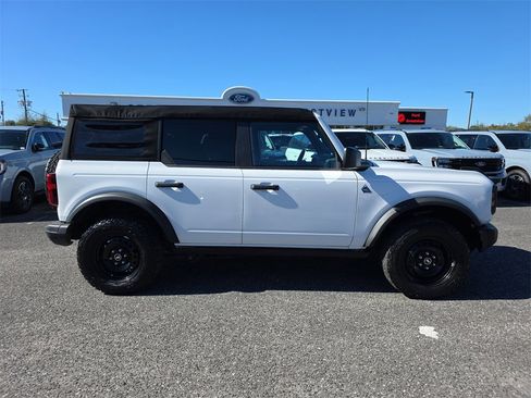 Certified 2023 Ford Bronco Black Diamond image 4