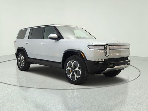 Used 2024 Rivian R1S Adventure Quad AWD/4WD image 3