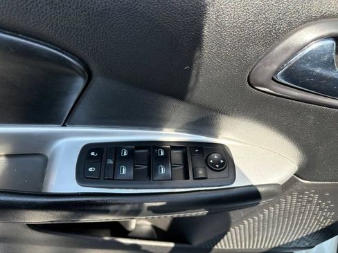 Used 2018 Dodge Journey SE w/ Popular Equipment Group AWD/4WD image 19