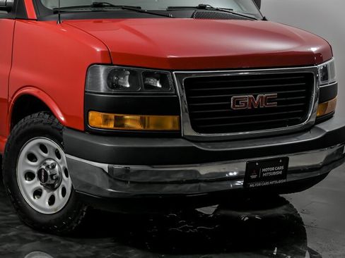 Used 2014 GMC Savana 1500 LT w/ LT Preferred Equipment Group image 2