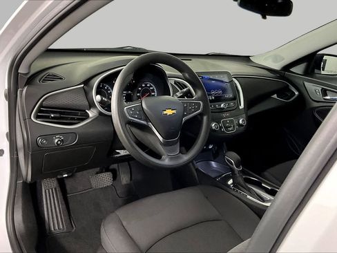 Certified 2022 Chevrolet Malibu LS FWD image 16