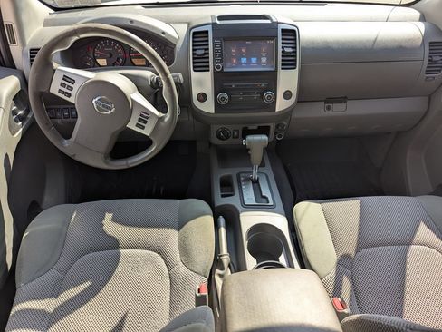 Used 2019 Nissan Frontier SV AWD/4WD image 8