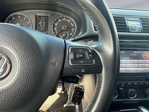 Used 2015 Volkswagen Passat 1.8T Sport image 27