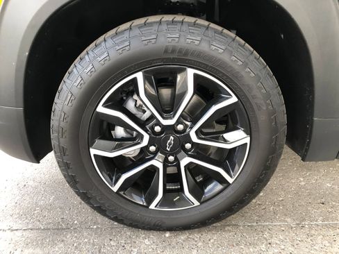 Used 2025 Chevrolet TrailBlazer ACTIV w/ Convenience Package AWD/4WD image 4