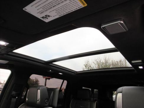 Used 2024 Cadillac Escalade ESV V w/ Heavy-Duty Trailer Package image 31