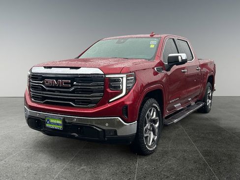 Used 2024 GMC Sierra 1500 SLT w/ SLT Premium Plus Package AWD/4WD image 3