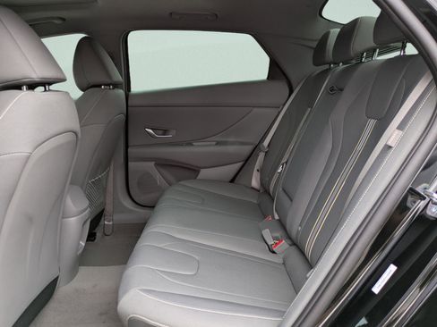 New 2026 Hyundai Elantra SEL Sport Premium FWD image 31