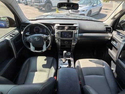 Used 2018 Toyota 4Runner SR5 Premium AWD/4WD image 12