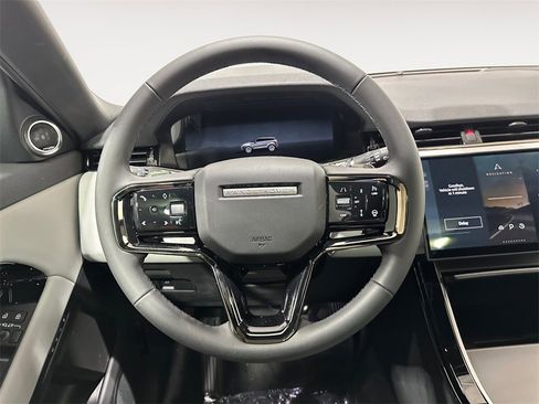 New 2026 Land Rover Range Rover Evoque S image 12