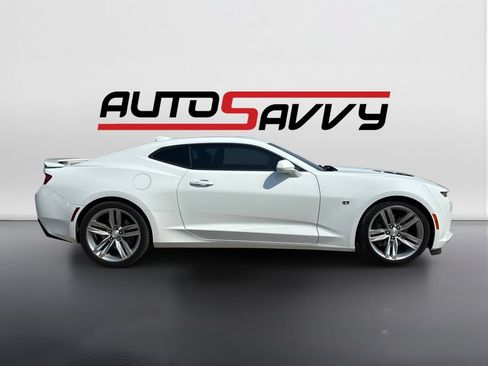 Used 2017 Chevrolet Camaro SS RWD image 4