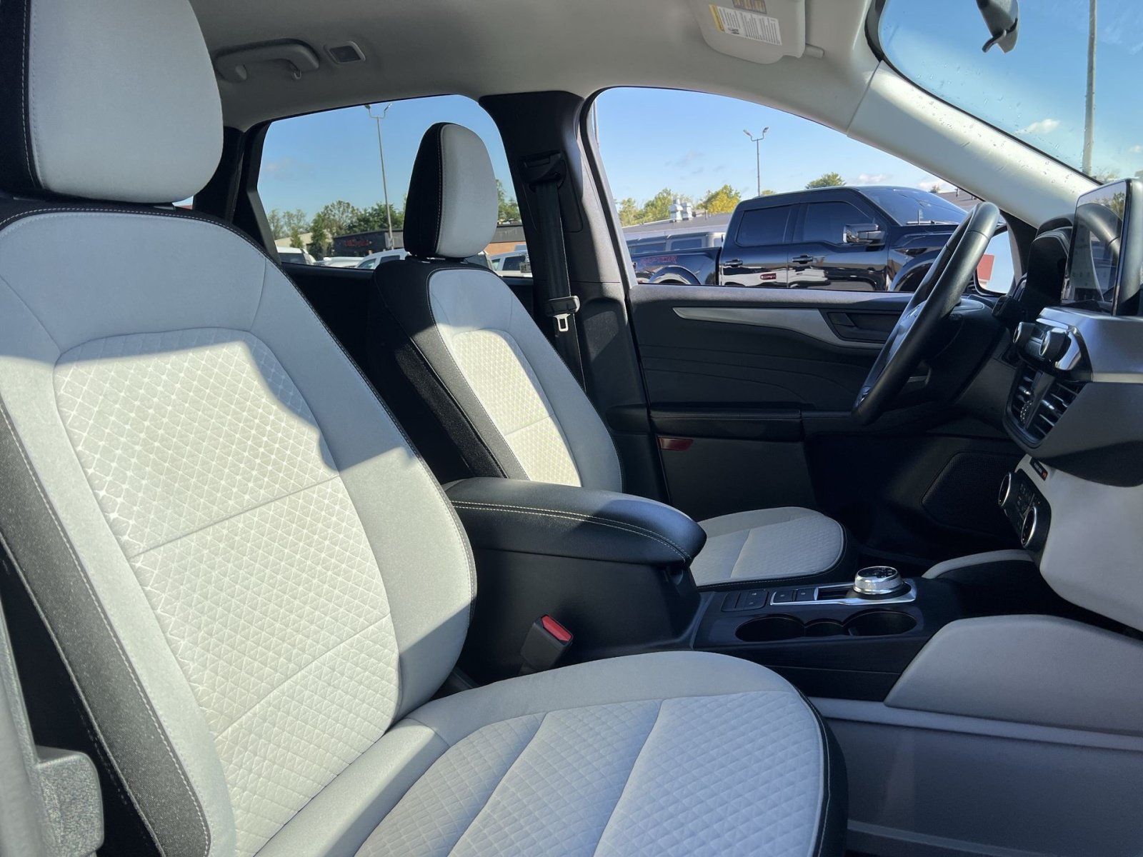 Used 2024 Ford Escape Active FWD image 25